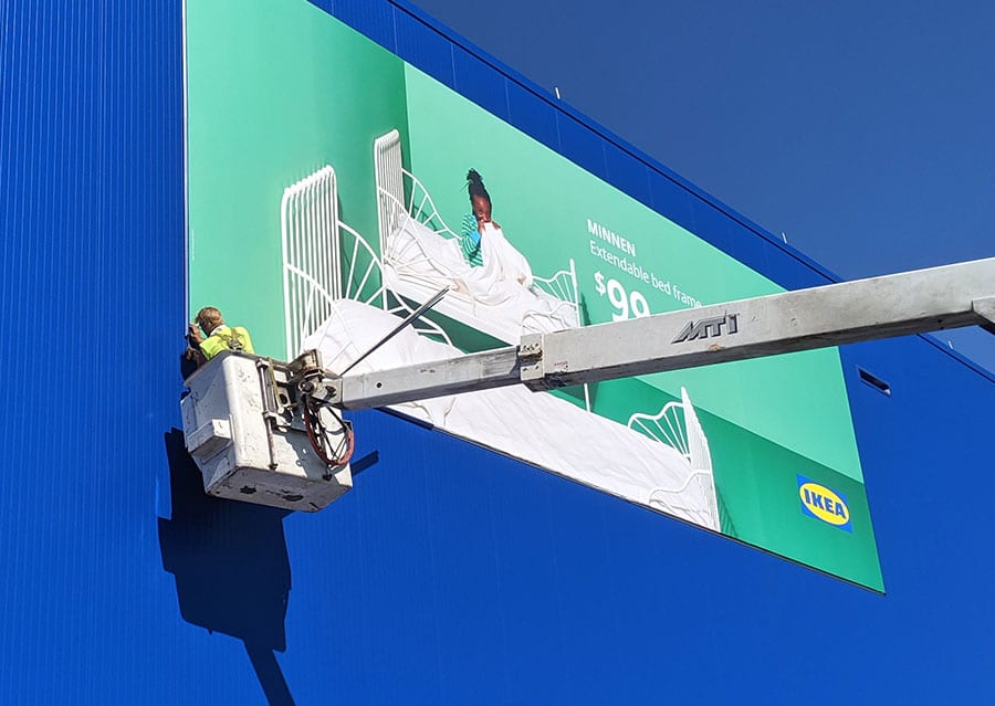 sign installation services milwaukee