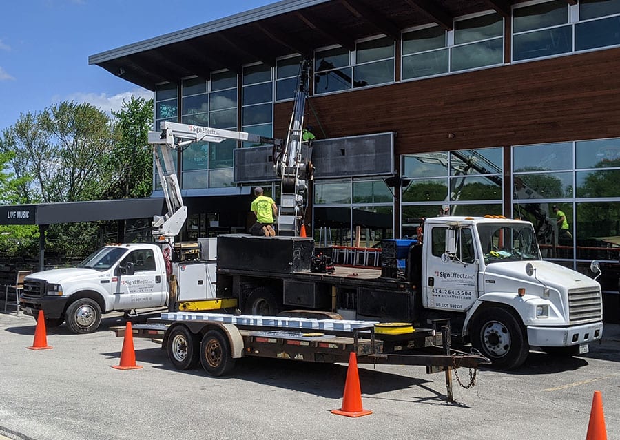 sign installation services milwaukee