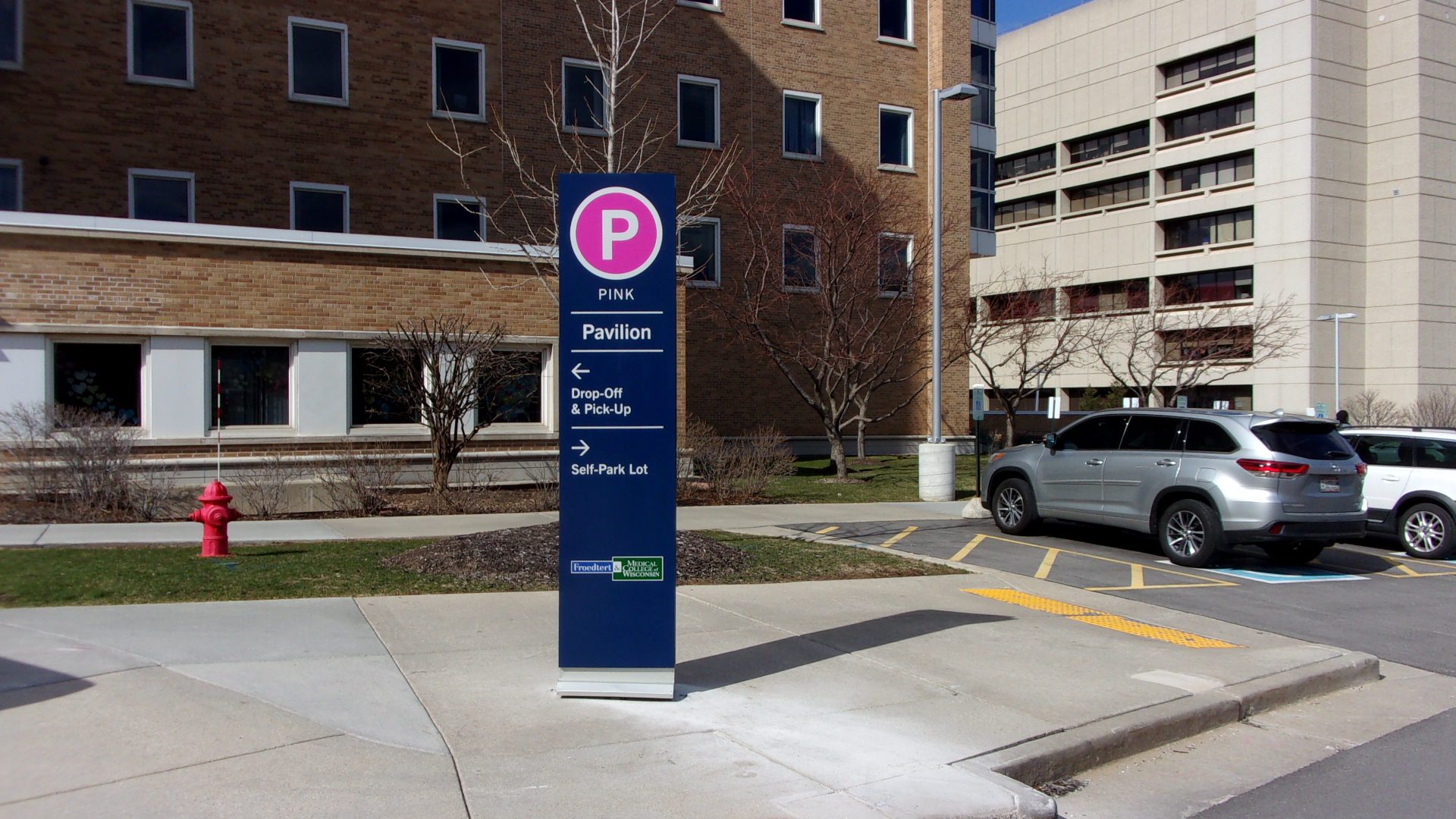 Wayfinding Signage for the Froedtert Hospital Brand Refresh