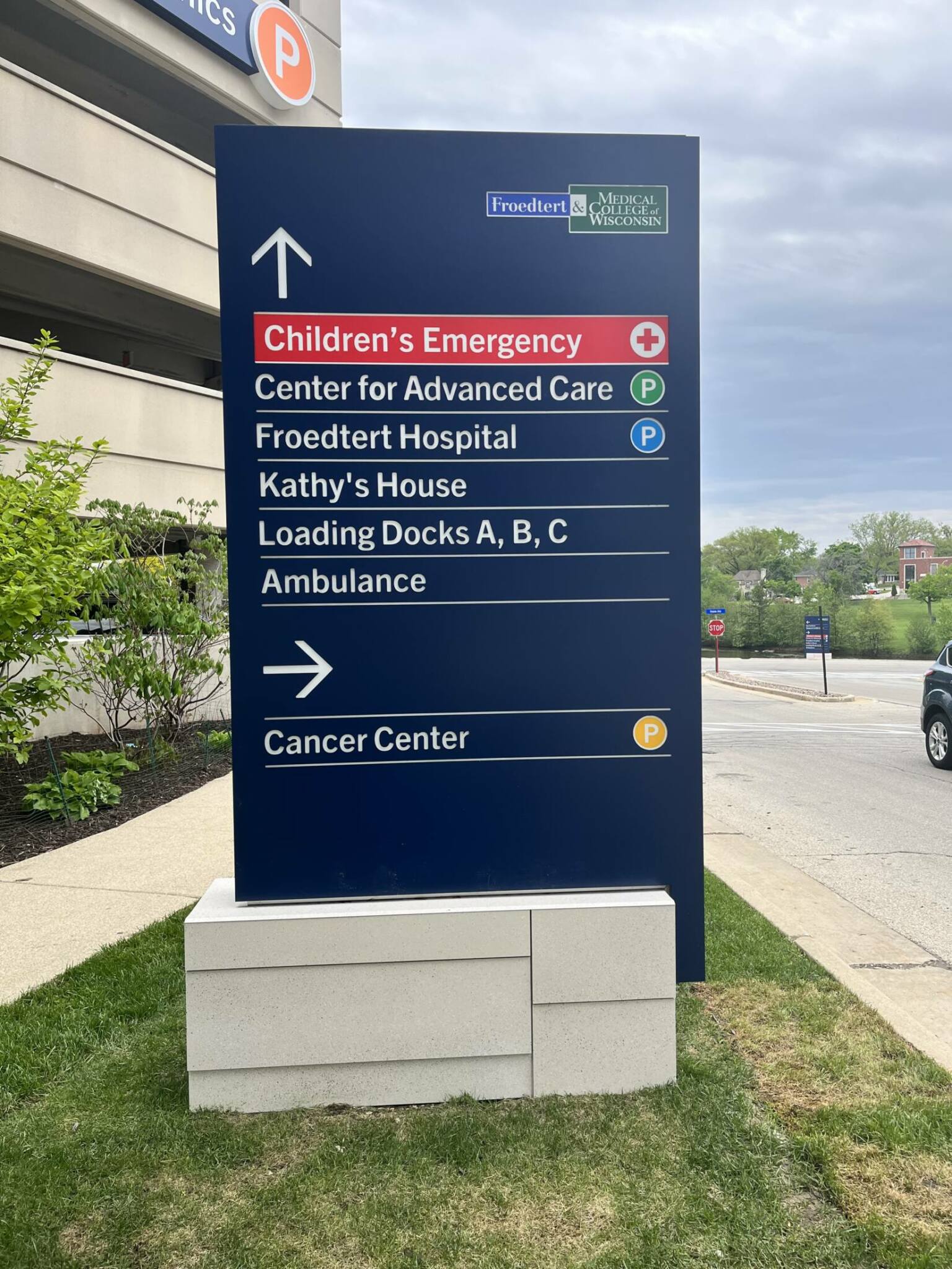 Wayfinding Signage for the Froedtert Hospital Brand Refresh