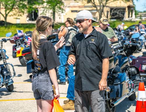 Recognizing the Team of Sign Professionals Behind the Ride